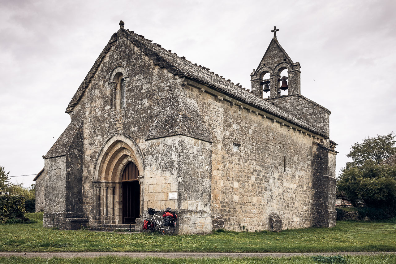 Église Ste Radegonde, à Theil Rabier.